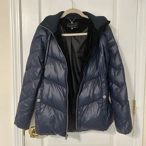 Navy blue lucky brand puffer jacket!